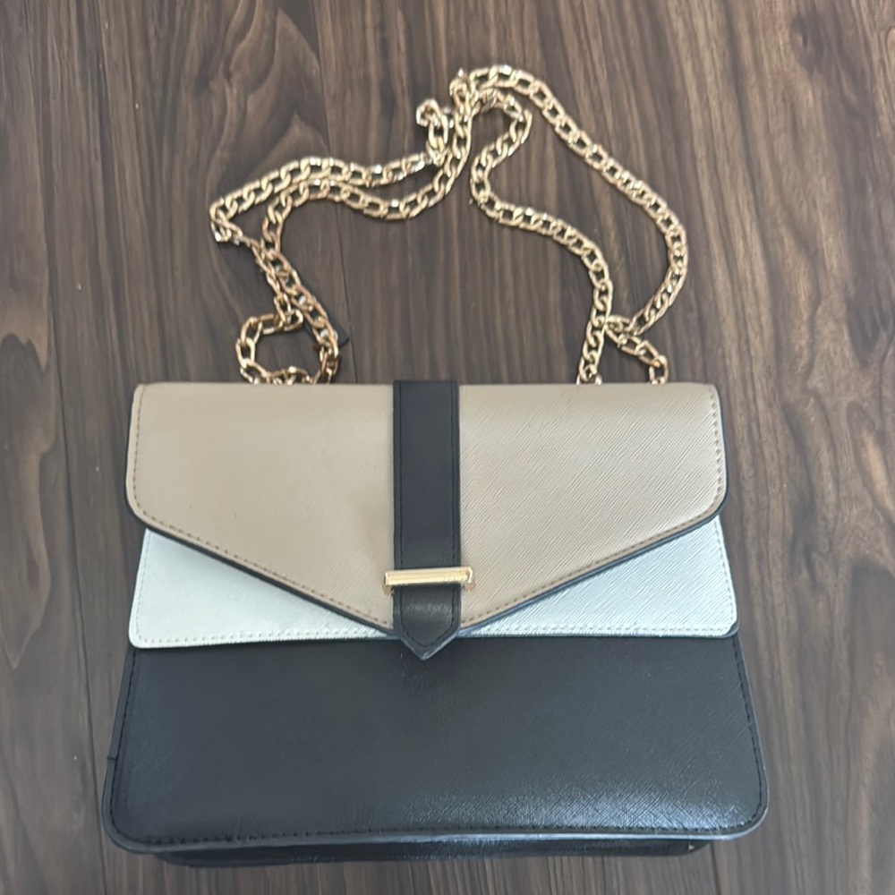 Black and Cream Women's Bag ardene